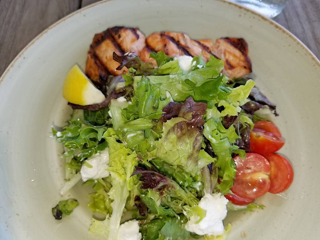 Tillies at the Clubhouse | restaurant | 2138 US-220 BUS, Bedford, PA 15522, USA | 8146245735 OR +1 814-624-5735