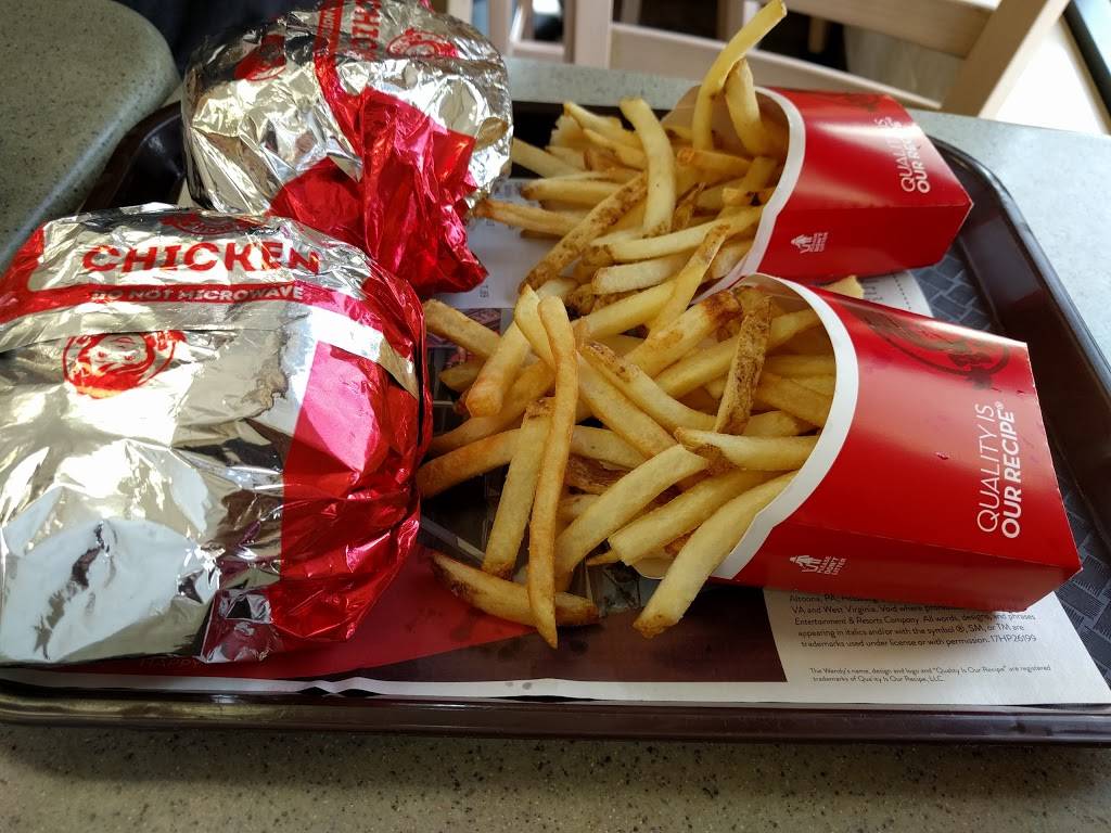 Wendys | restaurant | 836 N Commerce Ave, Front Royal, VA 22630, USA | 5406366857 OR +1 540-636-6857