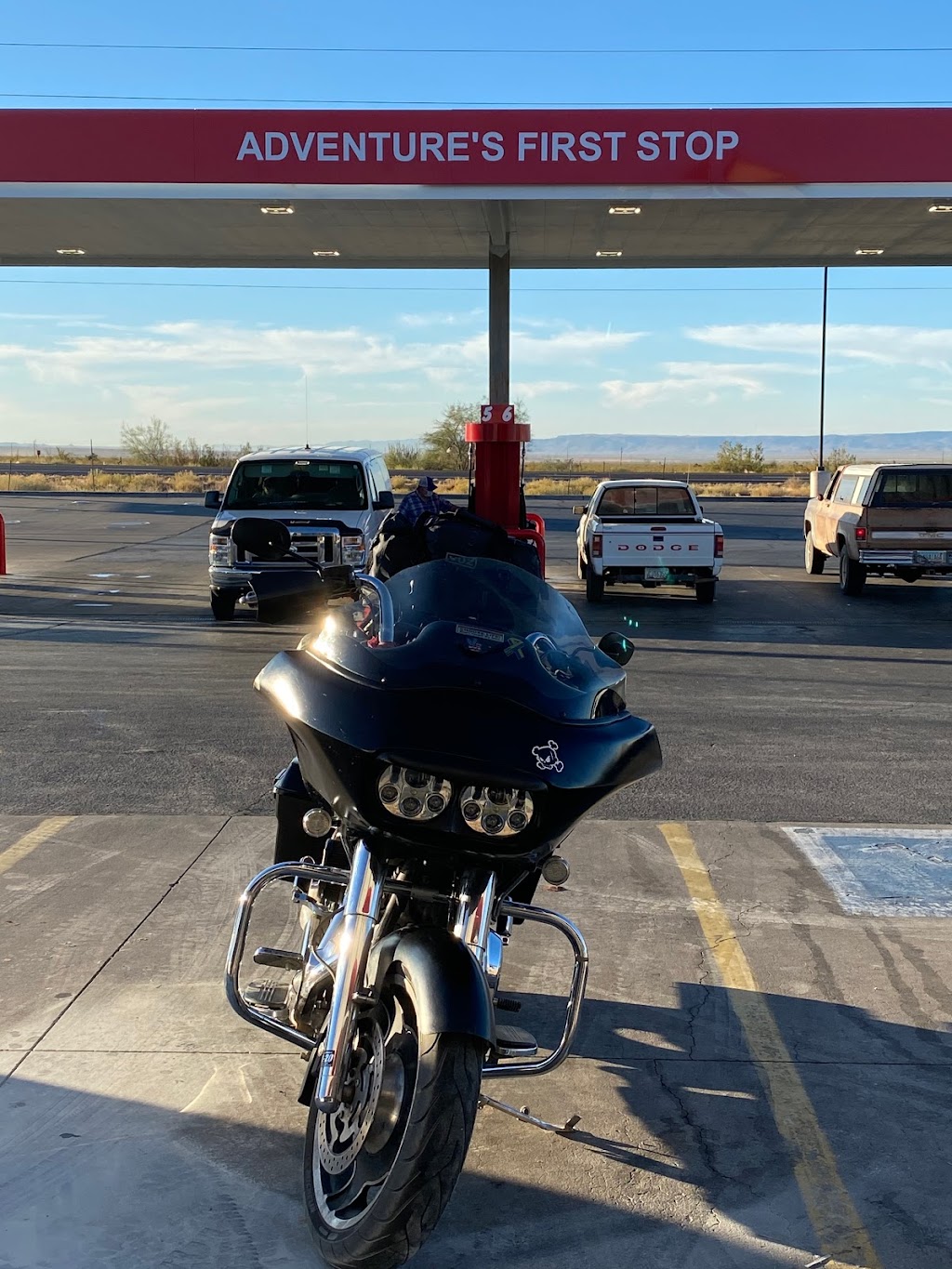 Maverik Adventures First Stop | restaurant | 5031 AZ-68, Golden Valley, AZ 86413, USA | 9285654242 OR +1 928-565-4242