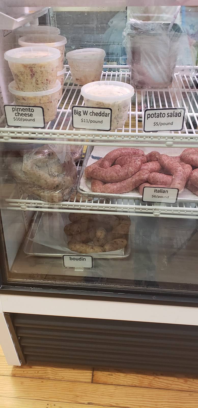 Big W Barbecue | restaurant | 600 S Madison St, Whiteville, NC 28472, USA | 9102076316 OR +1 910-207-6316