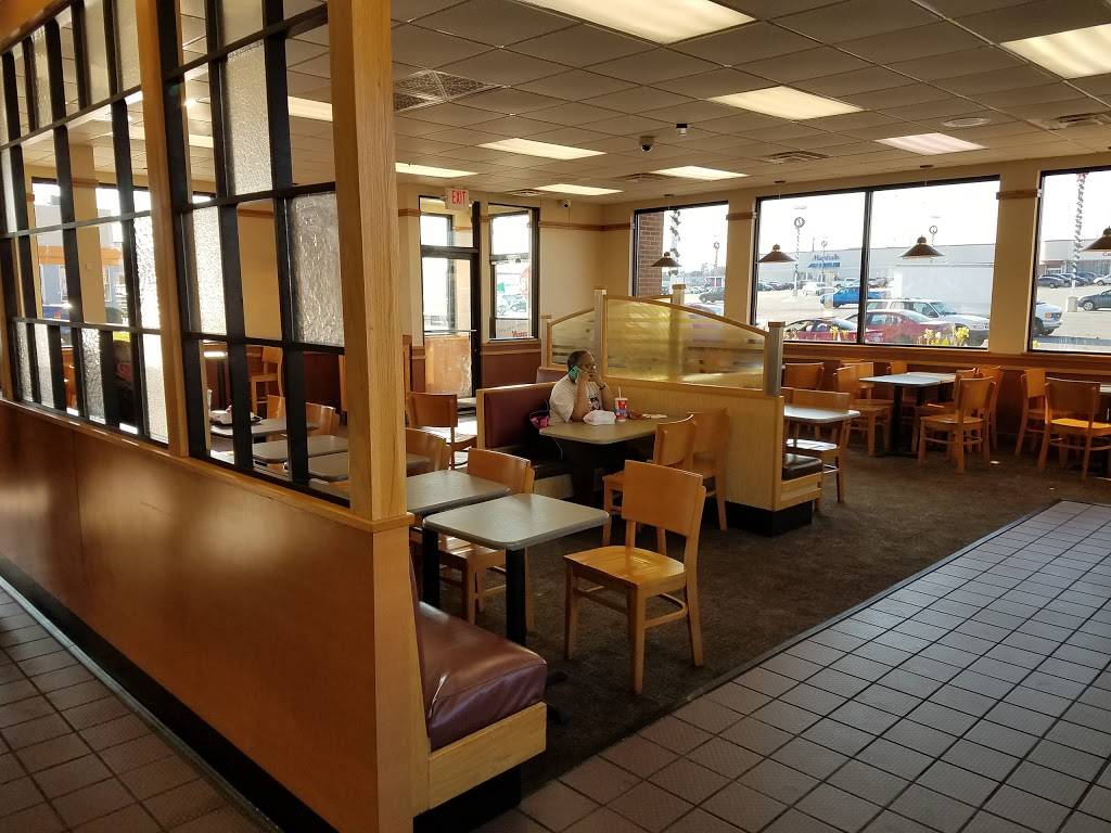 Wendys | restaurant | 700 E Hunting Park Ave, Philadelphia, PA 19124, USA | 2157433931 OR +1 215-743-3931