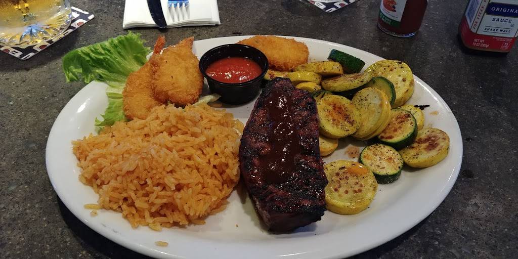 BIGS Fullerton | restaurant | 323 N State College Blvd, Fullerton, CA 92831, USA | 7145264950 OR +1 714-526-4950