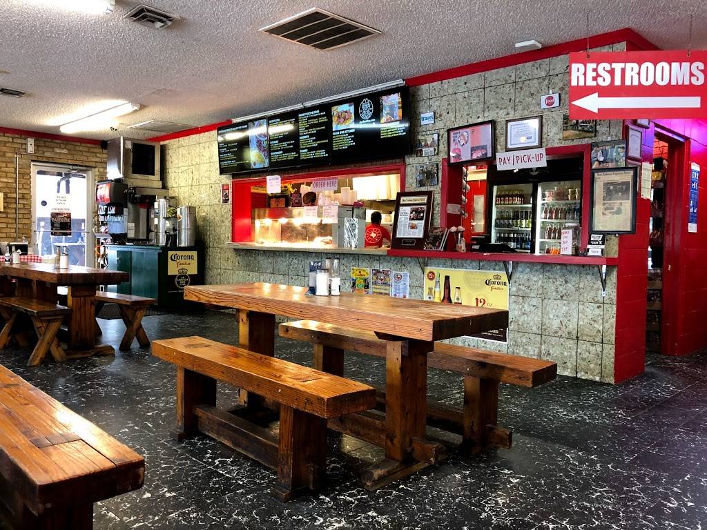 Davilas BBQ | restaurant | 418 W Kingsbury St, Seguin, TX 78155, USA | 8303795566 OR +1 830-379-5566