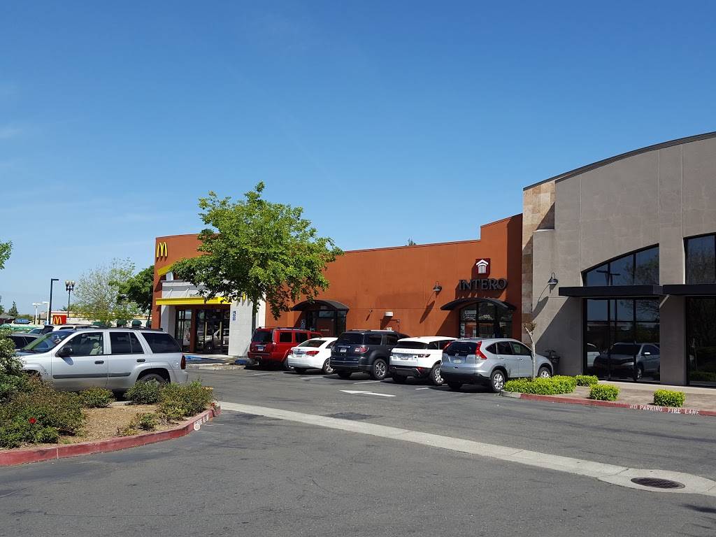 Harbour Cove Shopping Center | shopping mall | 2745 Elk Grove Blvd, Elk Grove, CA 95758, USA | 9169678100 OR +1 916-967-8100