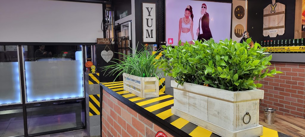 40 Hot Dog Wings | restaurant | 10226 Baltimore National Pike unit 5, Ellicott City, MD 21042, USA | 4107749820 OR +1 410-774-9820