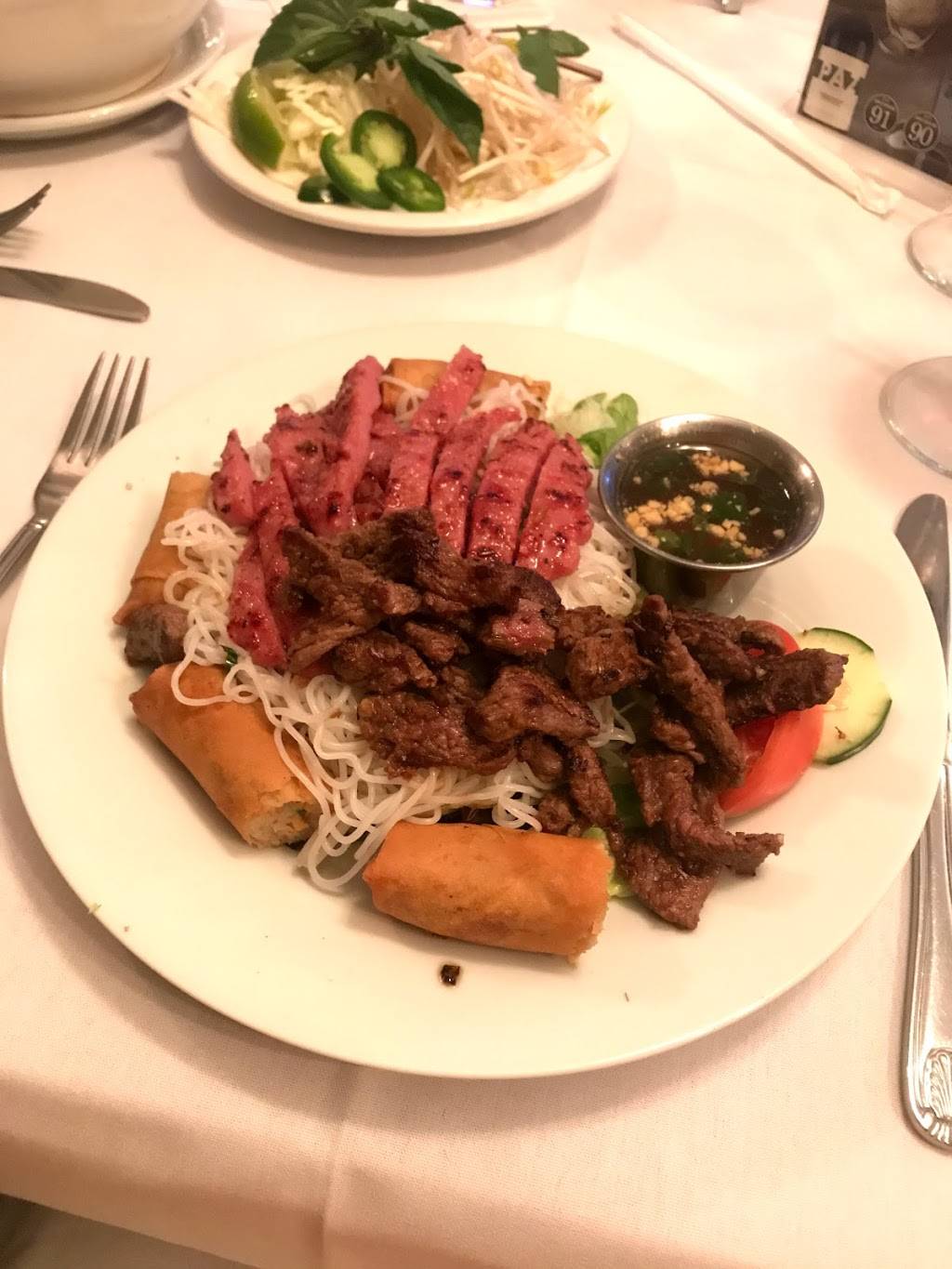 Saigon Paris Bistro | restaurant | 12995 S Cleveland Ave Suite #118, Fort Myers, FL 33907, USA | 2399362233 OR +1 239-936-2233