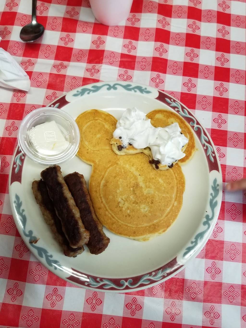 Chicos Lakeview Diner | restaurant | 715 Old Liverpool Rd, Liverpool, NY 13088, USA | 3154571578 OR +1 315-457-1578