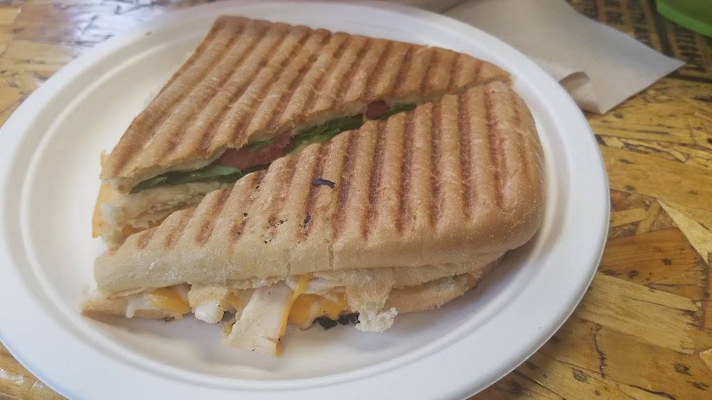 Greenbelly | restaurant | 210 N 114th St, Omaha, NE 68154, USA | 4023341300 OR +1 402-334-1300