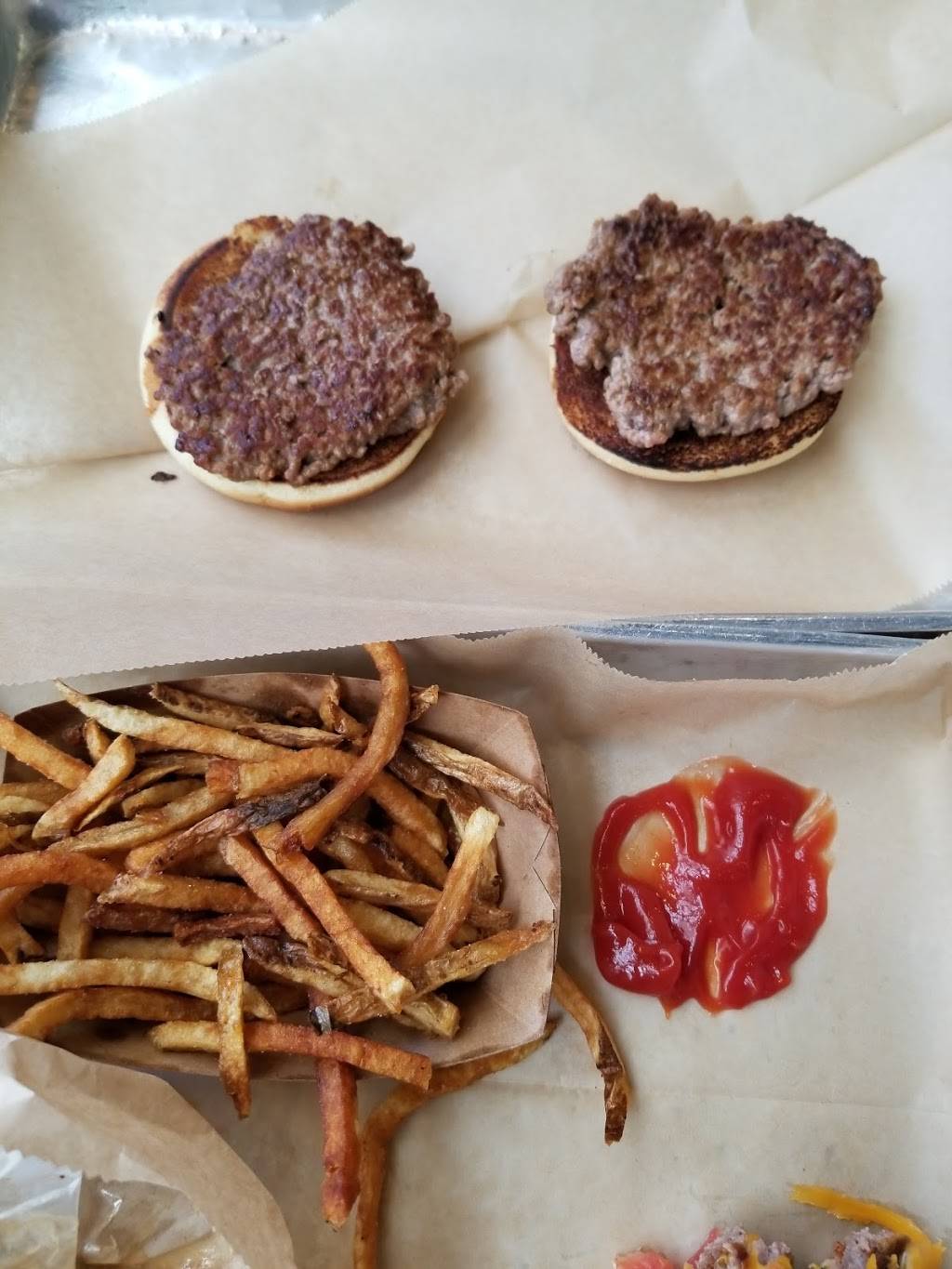 Elevation Burger | restaurant | 228 Market Street, Yonkers, NY 10710, USA | 9143589400 OR +1 914-358-9400