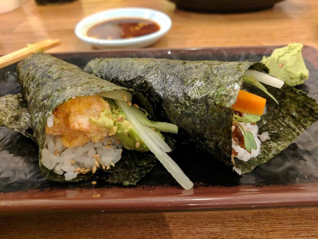 Full Moon Sushi | restaurant | 647 Camino De Los Mares, San Clemente, CA 92673, USA | 9494891360 OR +1 949-489-1360