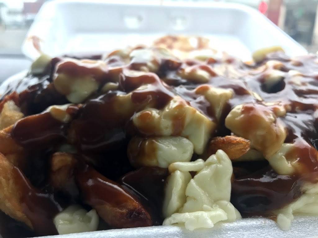 Potato Heads | restaurant | 6460 RR 20, Niagara Falls, ON L2G 1T6, Canada | 9053287229 OR +1 905-328-7229