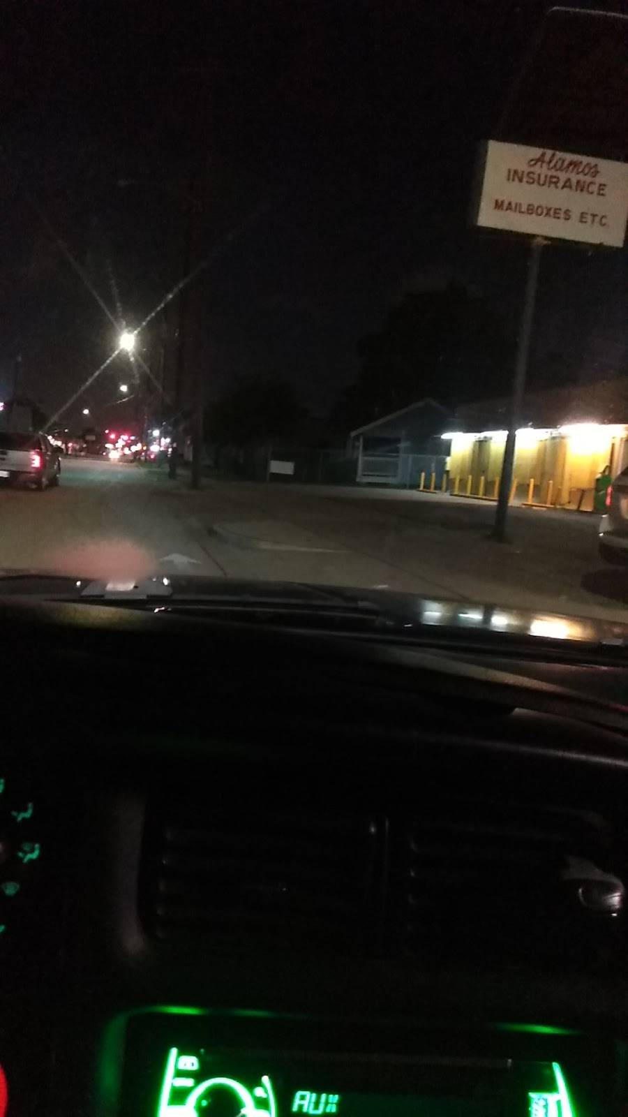 Alamos Taqueria | restaurant | 7025 Lyons Ave, Houston, TX 77020, USA | 8322316032 OR +1 832-231-6032