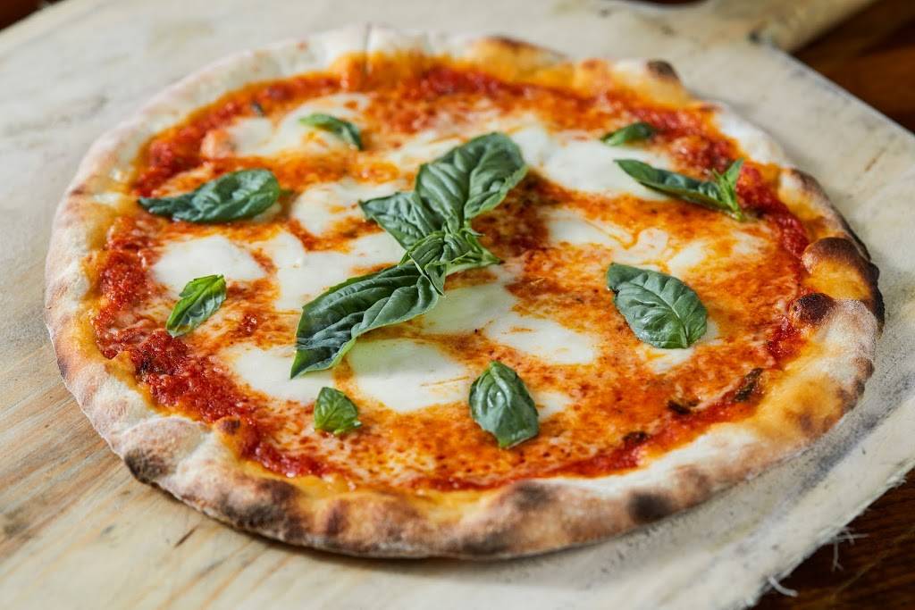 Hearth & Crust | restaurant | 3608 W Irving Park Rd, Chicago, IL 60618, USA | 7735164800 OR +1 773-516-4800