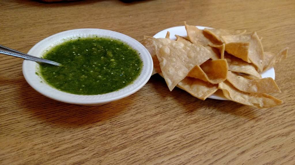 Cholula Tacos & Deli | restaurant | 223 Old York Rd, Warminster, PA 18974, USA | 2154418574 OR +1 215-441-8574