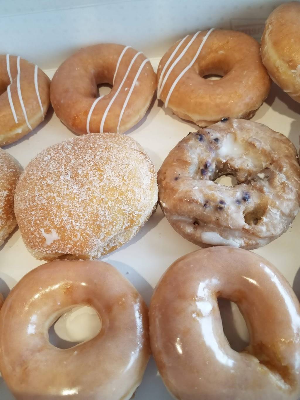 Krispy Kreme | bakery | 4904 S Cleveland Ave, Fort Myers, FL 33907, USA | 2399319926 OR +1 239-931-9926