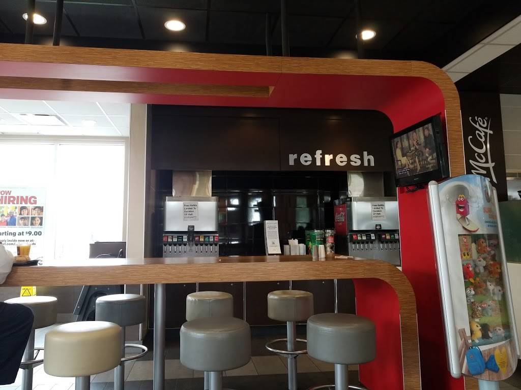 McDonalds | cafe | 14985 S Tamiami Trail, Fort Myers, FL 33912, USA | 2394374668 OR +1 239-437-4668