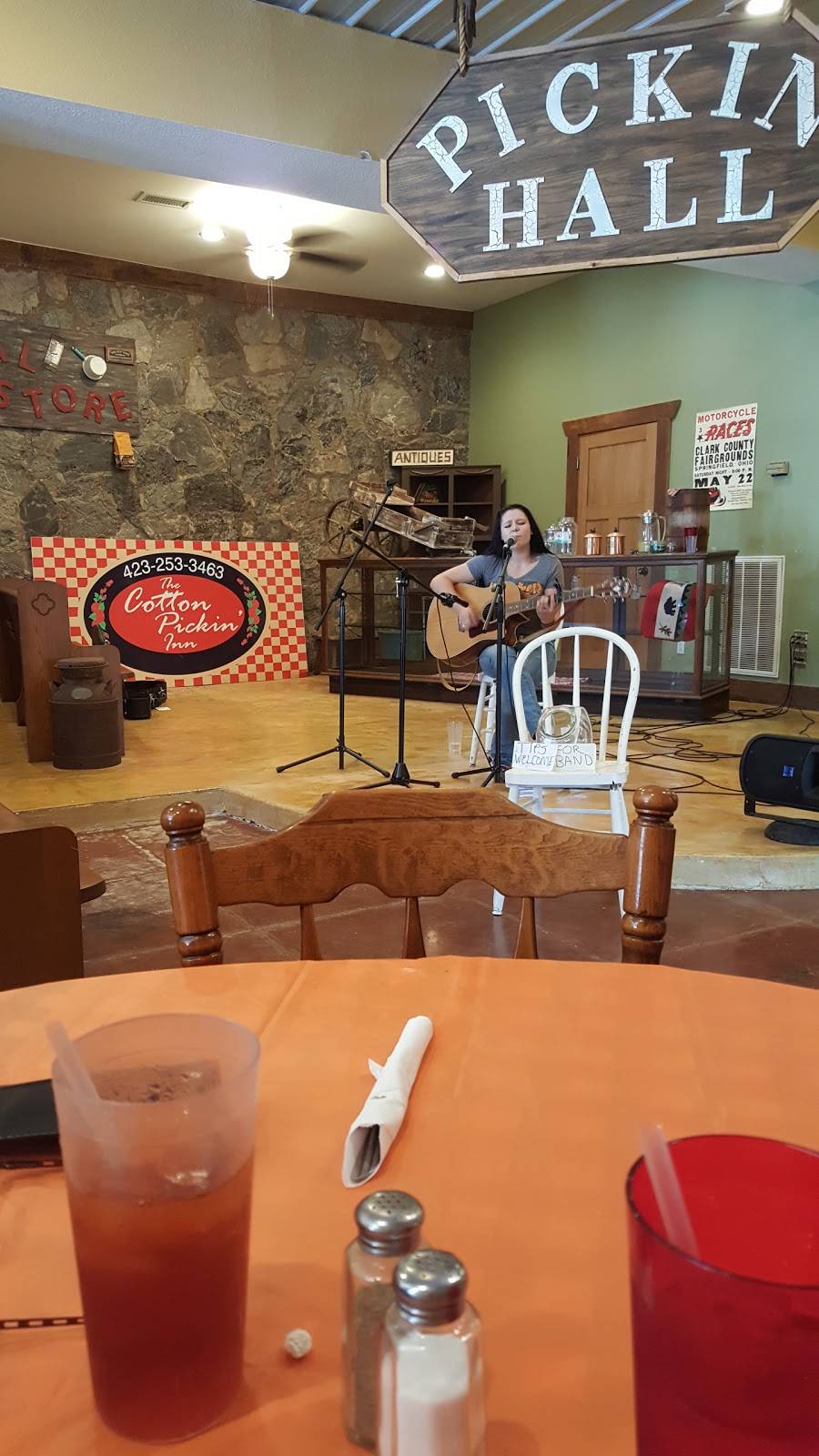 The Cotton Pickin Inn and Diner | restaurant | 100 Scott St, Tellico Plains, TN 37385, USA | 4232533468 OR +1 423-253-3468