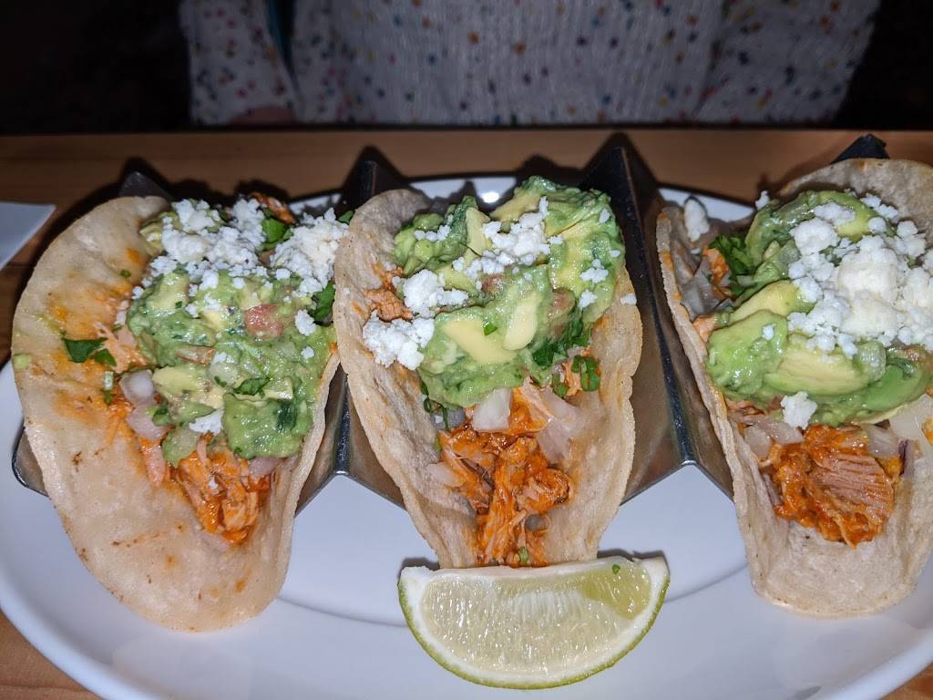 Good Eats Emporium | restaurant | 45990 Waterview Plaza, Sterling, VA 20166, USA | 5713898449 OR +1 571-389-8449