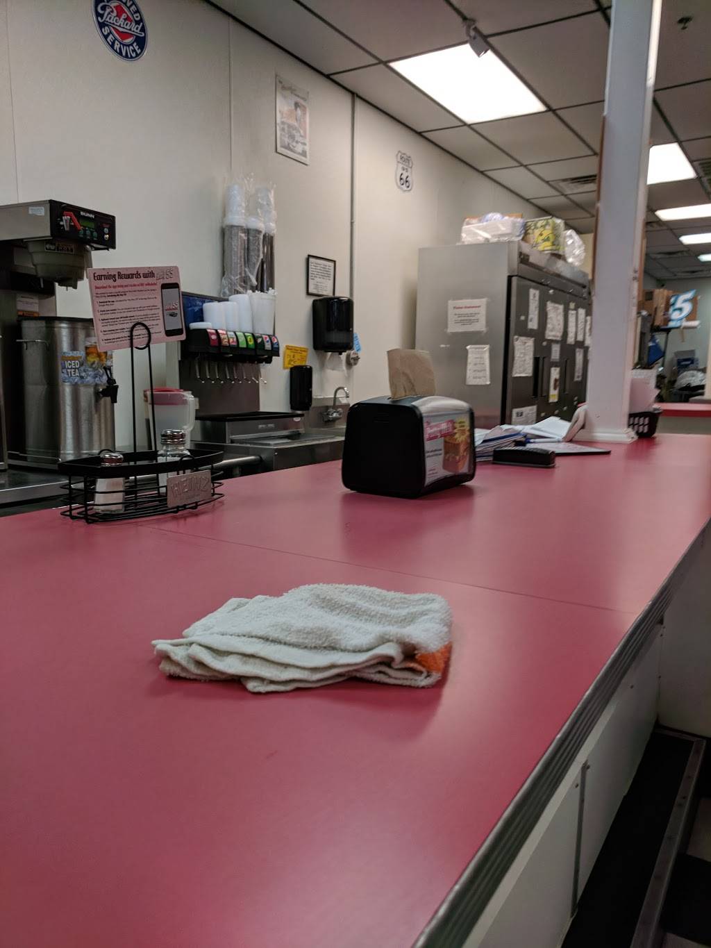 Hwy 55 Burgers Shakes & Fries | restaurant | 1900 W Arlington Blvd, Greenville, NC 27834, USA | 2522159210 OR +1 252-215-9210