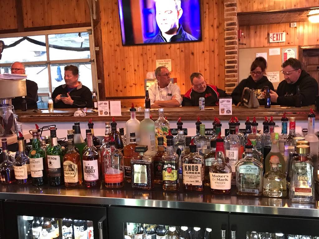 Carson Tap House | restaurant | 823 Liberty St, Morris, IL 60450, USA | 8155133924 OR +1 815-513-3924