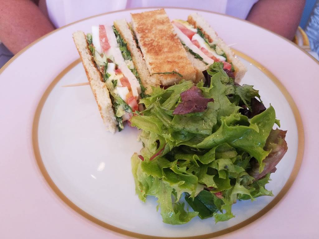 Ladurée Washington DC M Street | bakery | 3060 M St NW, Washington, DC 20007, USA | 2027370492 OR +1 202-737-0492