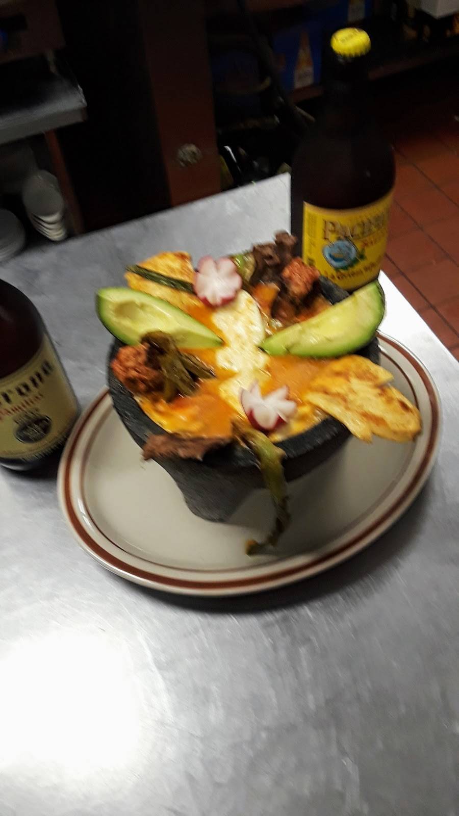 Antojitos La Lagunilla | restaurant | 12655 Westminster Ave, Santa Ana, CA 92706, USA | 7142659365 OR +1 714-265-9365