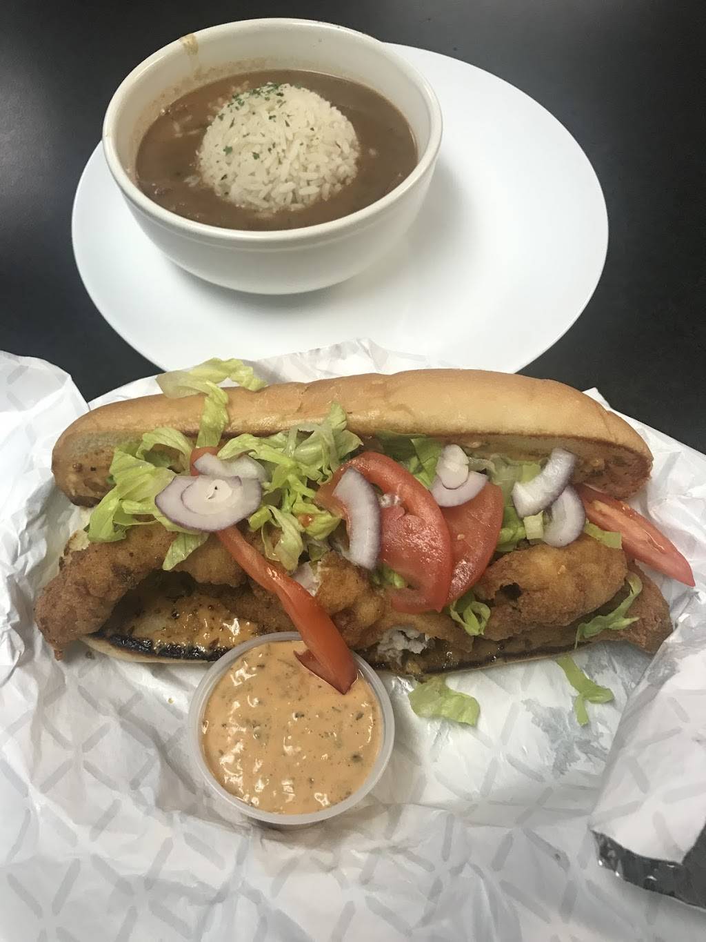 Love’s Kitchen | restaurant | 106 W Cameron St, Culpeper, VA 22701, USA | 5408122291 OR +1 540-812-2291