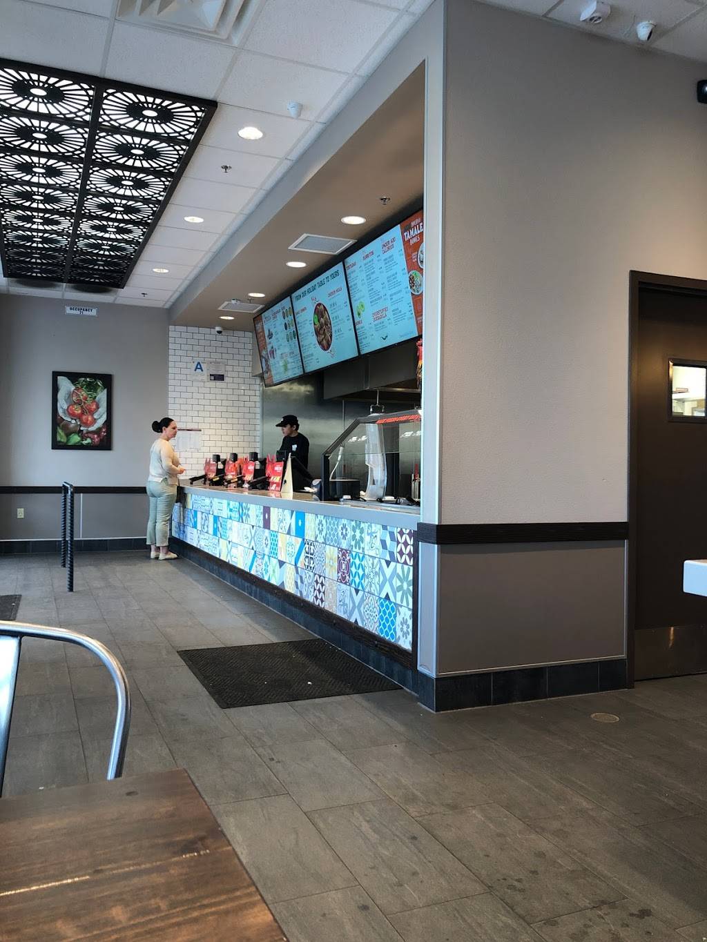 El Pollo Loco | restaurant | 2575 N Hollywood Way #103-104, Burbank, CA 91505, USA | 8188478775 OR +1 818-847-8775