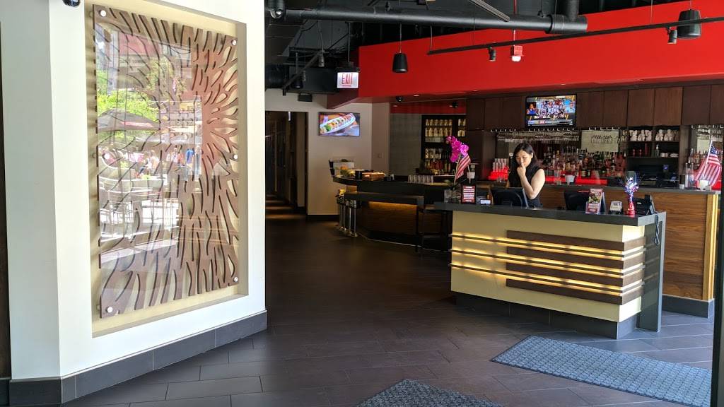 Benihana | restaurant | 875 N Michigan Ave, Chicago, IL 60611, USA | 3127803110 OR +1 312-780-3110