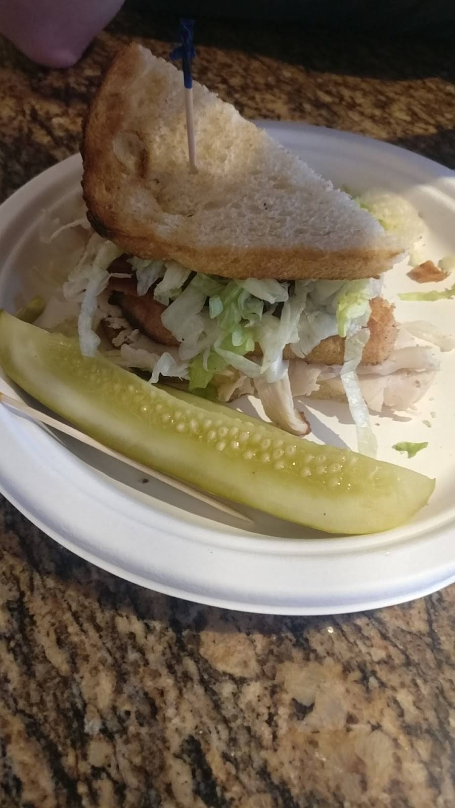 WesWings | restaurant | 156 High St, Middletown, CT 06457, USA | 8606853510 OR +1 860-685-3510