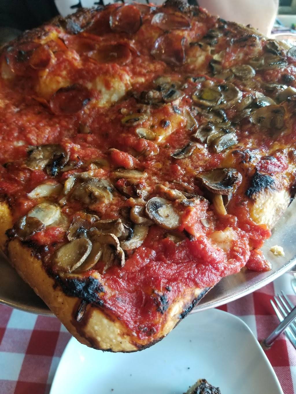 Square Pie | restaurant | 801 E Passyunk Ave, Philadelphia, PA 19147, USA | 2152380615 OR +1 215-238-0615