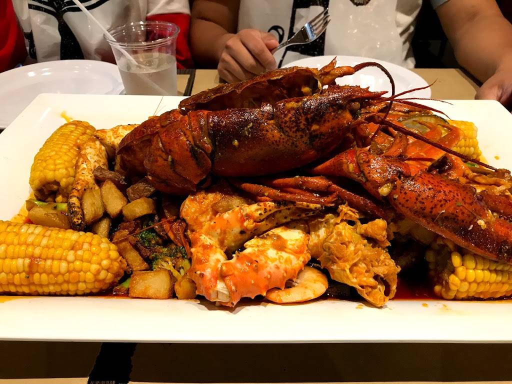 The Captains Boil | restaurant | 1800 The Queensway #5, Etobicoke, ON M9C 5H5, Canada | 4167921880 OR +1 416-792-1880