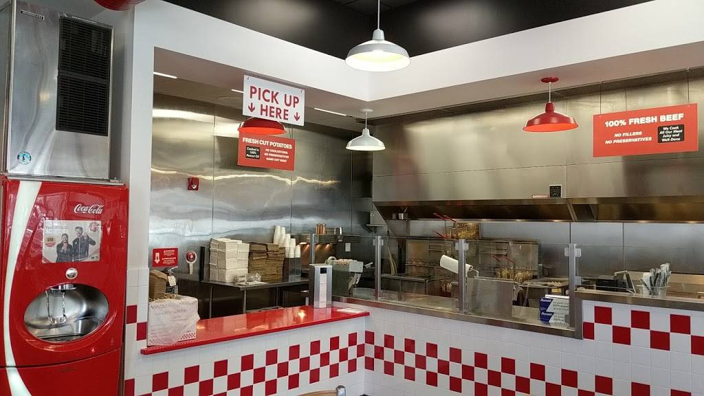 Five Guys | meal takeaway | 15171 Pearl Rd, Strongsville, OH 44136, USA | 4402689968 OR +1 440-268-9968