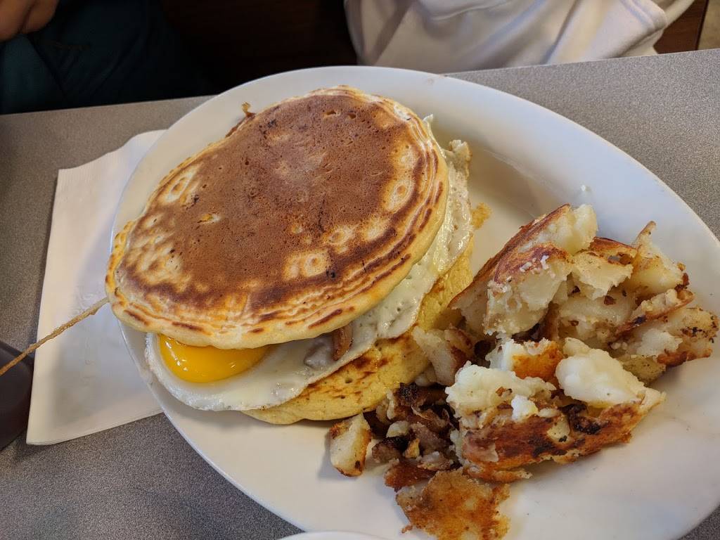 The Wheelhouse Diner | restaurant | 453 Hancock St, Quincy, MA 02171, USA | 6173283666 OR +1 617-328-3666