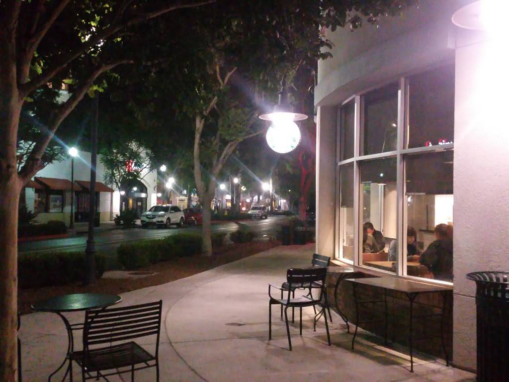 Starbucks | cafe | 30 W Main St #190, Vista, CA 92083, USA | 7608061103 OR +1 760-806-1103
