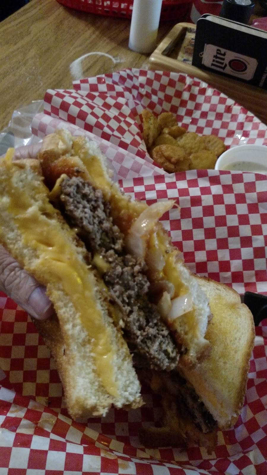 Frankie Place | restaurant | 306 Front St, Newport, AR 72112, USA | 8702174111 OR +1 870-217-4111