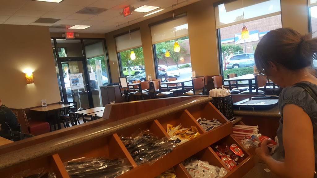 Chick-fil-A | restaurant | 2900 W Hundred Rd, Chester, VA 23831, USA | 8047066238 OR +1 804-706-6238