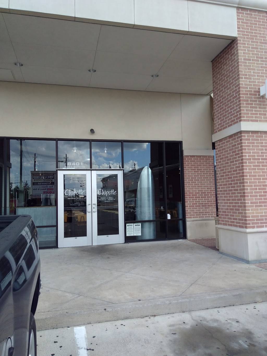 Chipotle Mexican Grill | restaurant | 8401 Westheimer Rd Ste 100, Houston, TX 77063, USA | 7137844246 OR +1 713-784-4246