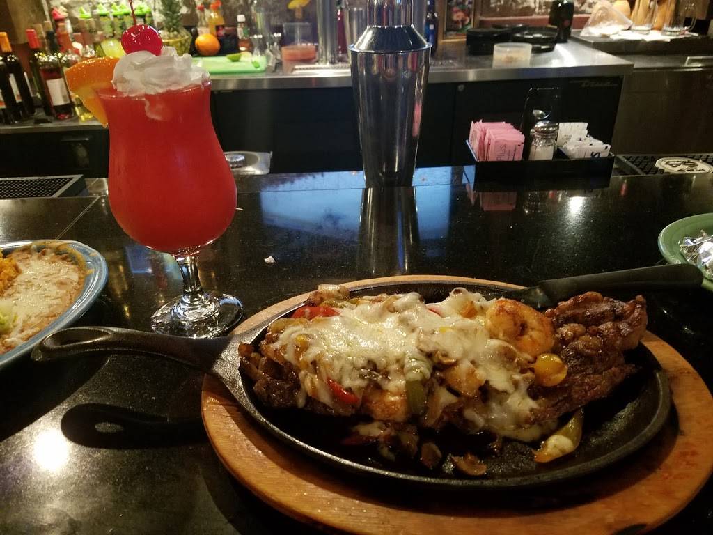 Acambaro Mexican Restaurant | restaurant | 505 Plaza Dr, Monett, MO 65708, USA | 4173548408 OR +1 417-354-8408