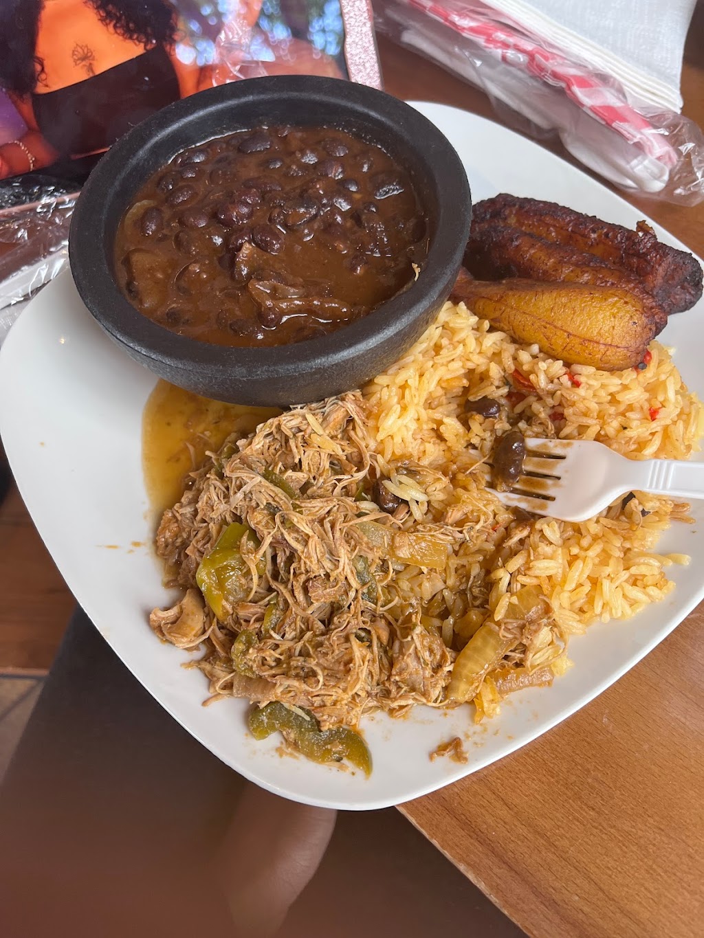 The Latin Kitchen | restaurant | 8480 26 Mile Rd, Shelby Twp, MI 48316, USA | 5862323840 OR +1 586-232-3840