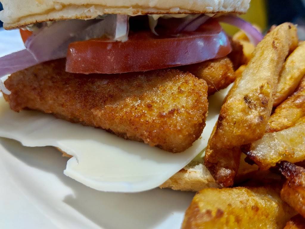 Resto Chez Mel | restaurant | 120 Rue Notre Dame, Charlemagne, QC J5Z 1H2, Canada | 4509326500 OR +1 450-932-6500