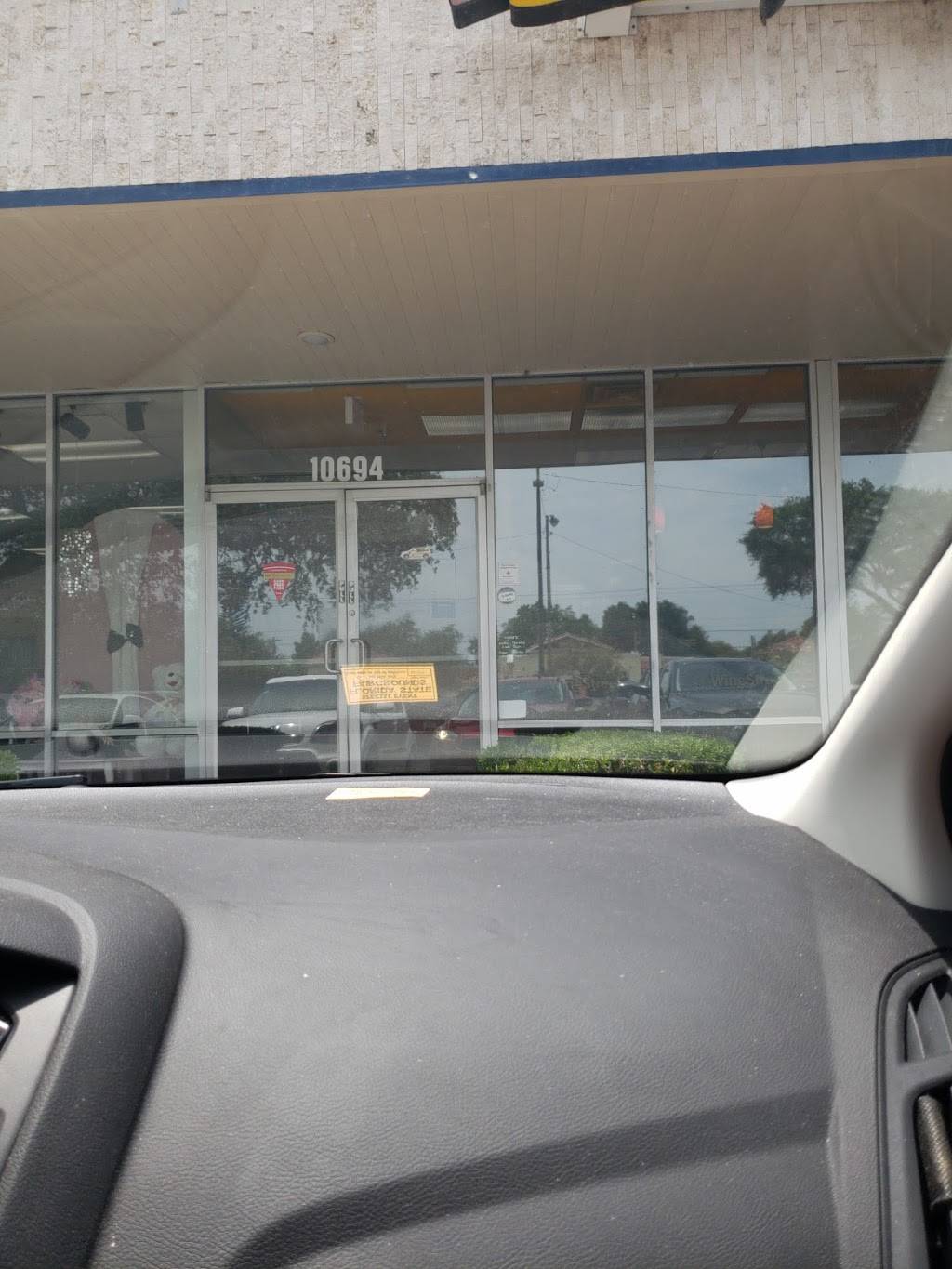 Pizza Hut | restaurant | 10694 N 56th St #7, Temple Terrace, FL 33617, USA | 8139800333 OR +1 813-980-0333