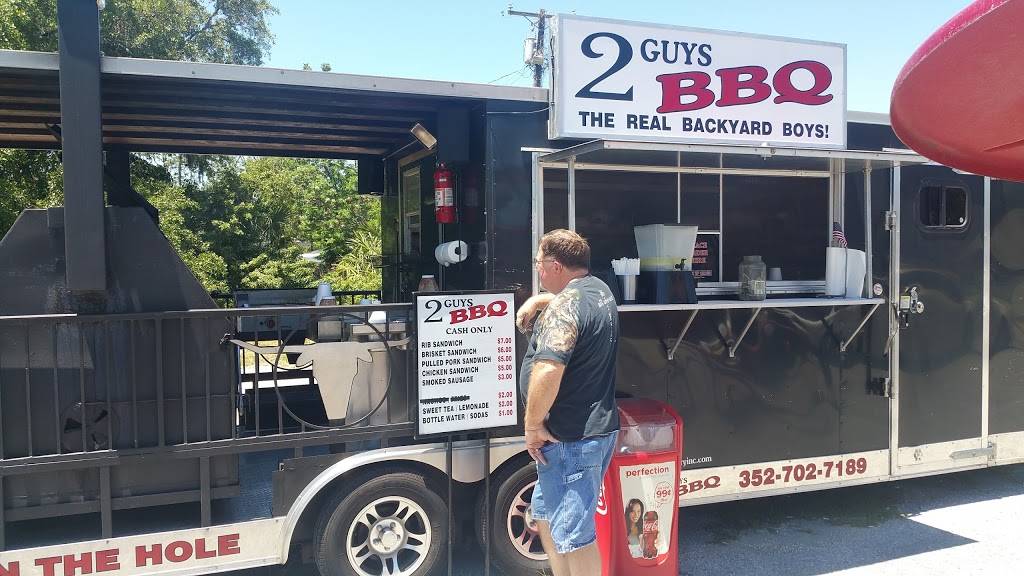 2 Guys BBQ | restaurant | 2520 S Bay St, Eustis, FL 32726, USA | 3527027189 OR +1 352-702-7189