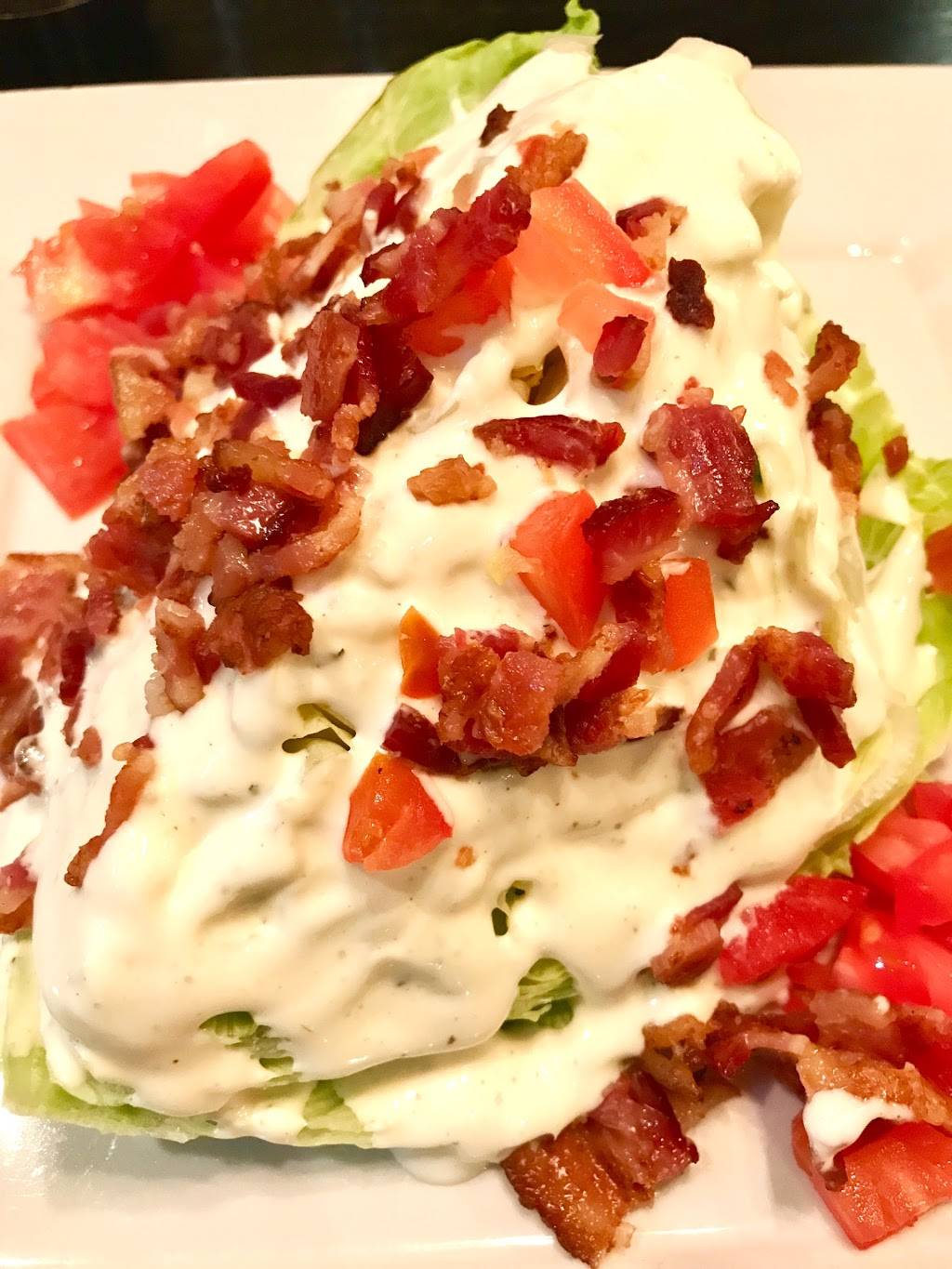 LOT 88 Restaurant & Bar | restaurant | 8988 Brooks Rd S, Windsor, CA 95492, USA | 7076200750 OR +1 707-620-0750