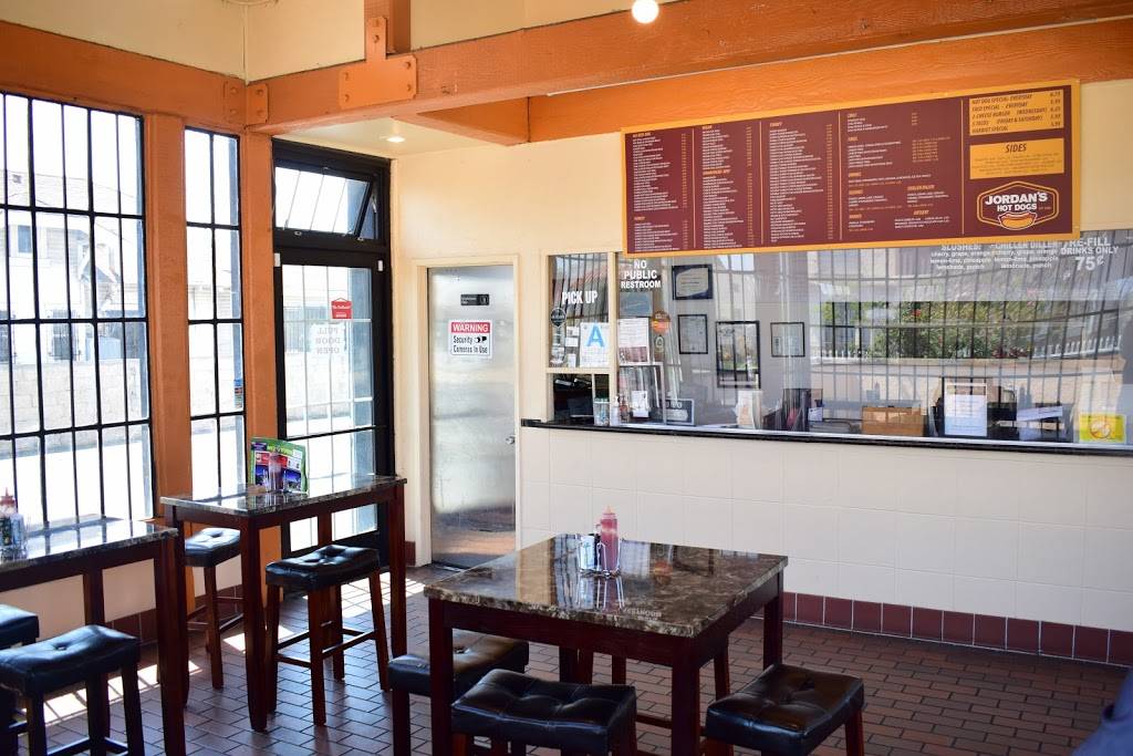 Jordans Hot Dogs | meal takeaway | 5960 Crenshaw Blvd, Los Angeles, CA 90043, USA | 3232993647 OR +1 323-299-3647