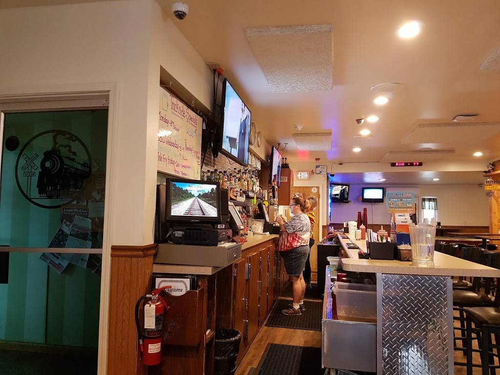 Track Side | restaurant | 9714 Saginaw St, Reese, MI 48757, USA | 9898683599 OR +1 989-868-3599