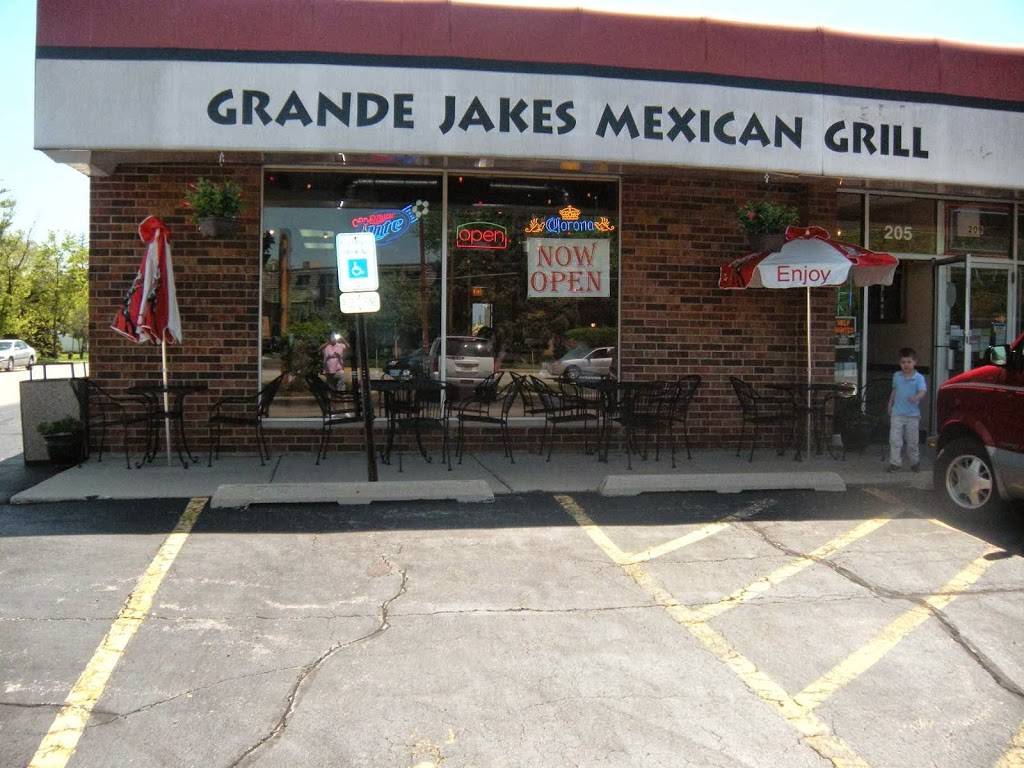 Grande Jakes Fresh Mexican Grill | restaurant | 799 S Buffalo Grove Rd, Buffalo Grove, IL 60089, USA | 8475208220 OR +1 847-520-8220