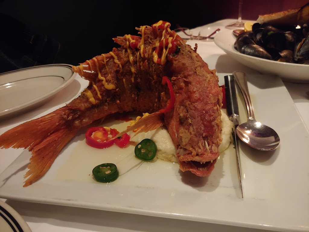 The Oceanaire Seafood Room | restaurant | 9101 International Dr Suite 1002, Orlando, FL 32819, USA | 4073634801 OR +1 407-363-4801