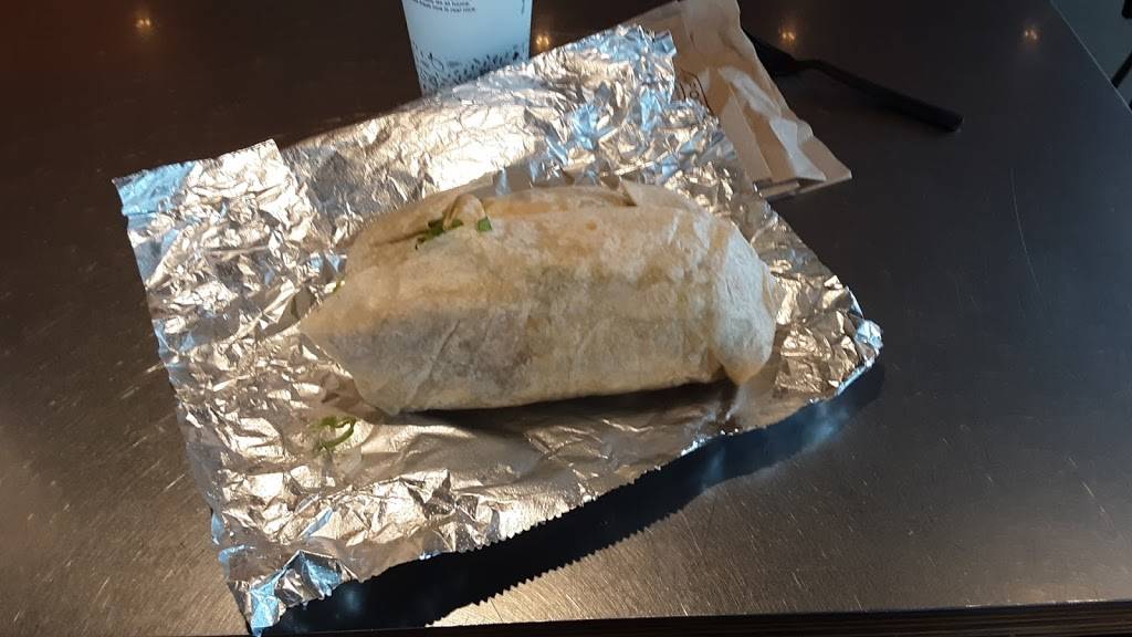 Chipotle Mexican Grill | restaurant | 202 W Ireland Rd #102, South Bend, IN 46614, USA | 5742318731 OR +1 574-231-8731