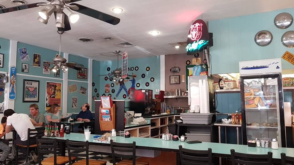 Majors Diner | restaurant | 28870 Old Hwy 80, Pine Valley, CA 91962, USA | 6194739969 OR +1 619-473-9969